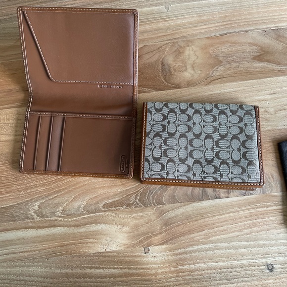 2 Coach Tan Passport Holder - Picture 3 of 3